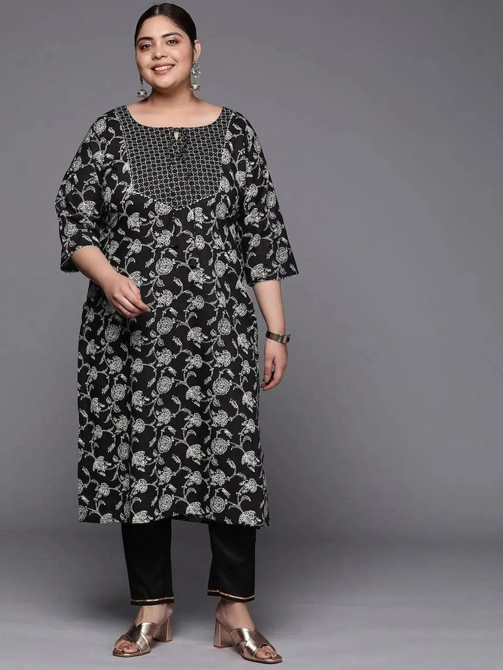Plus Size Black Yoke Design Cotton Straight Kurta - Libas