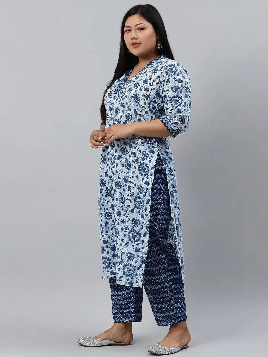 Plus Size Blue Printed Cotton Straight Kurta With Palazzos & Dupatta
Plus Size Blue Printed Cotton Straight Kurta With Palazzos & Dupatta