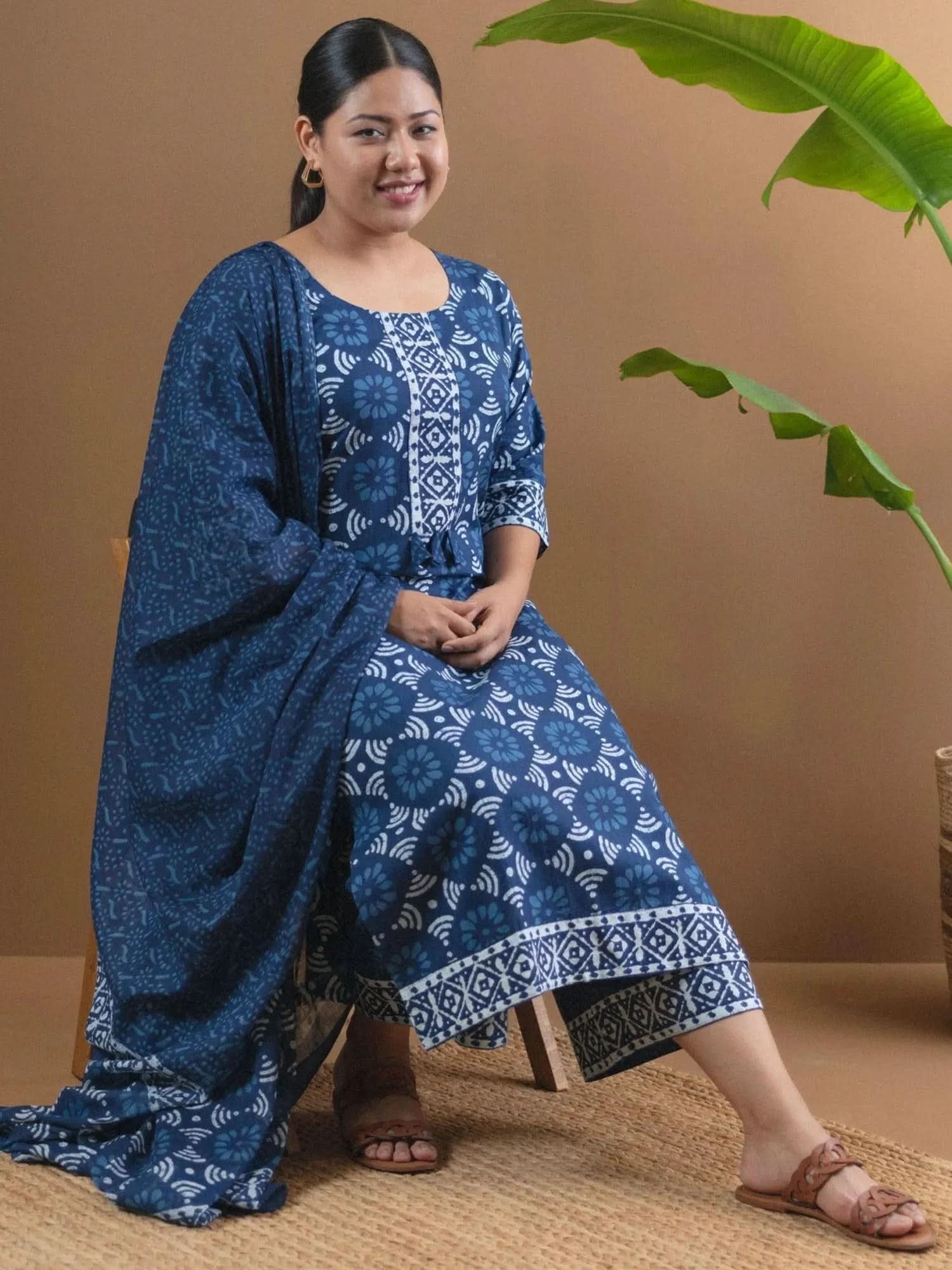 Plus Size Blue Printed Cotton Straight Kurta With Palazzos & Dupatta
Plus Size Blue Printed Cotton Straight Kurta With Palazzos & Dupatta