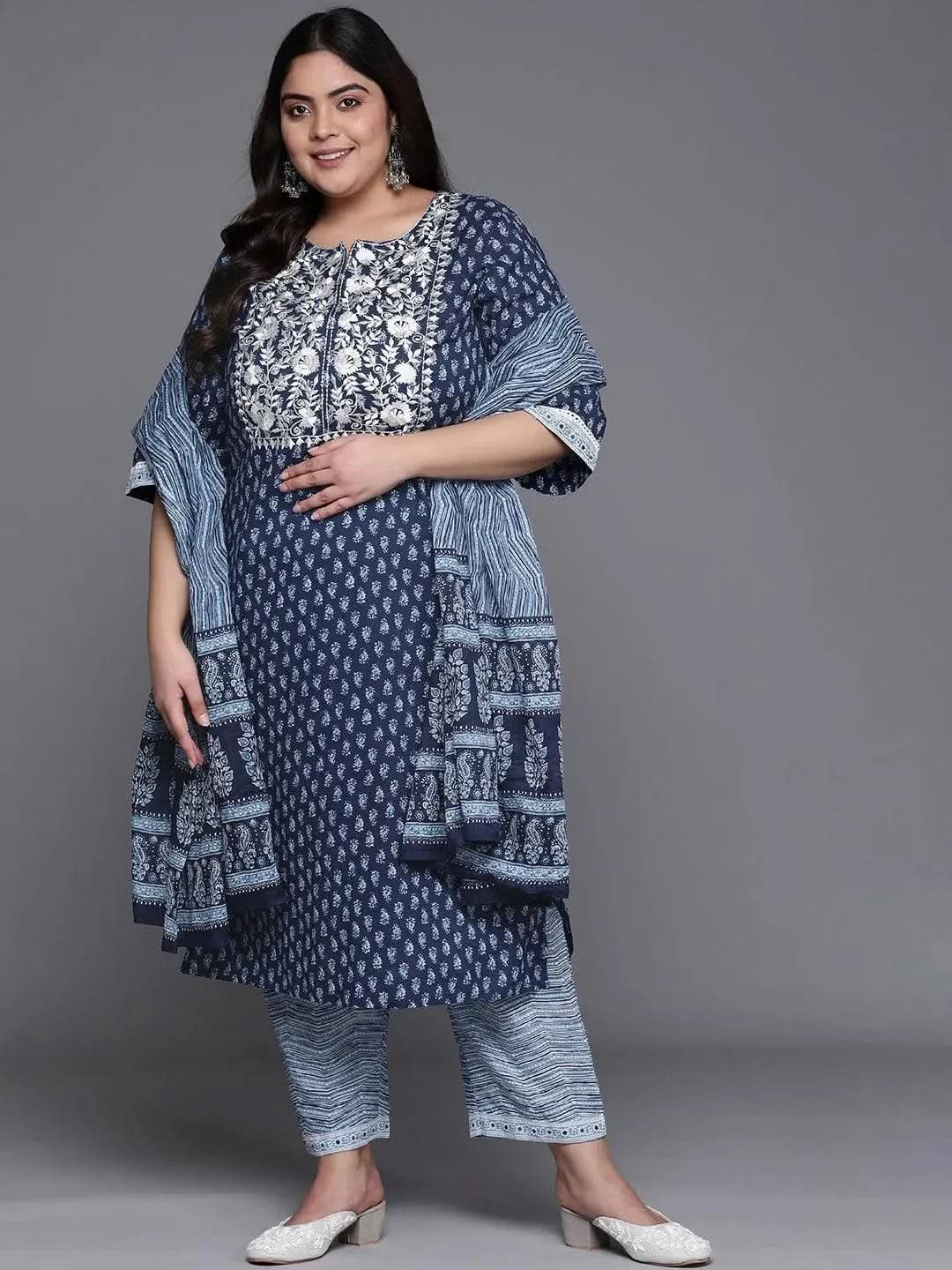 Buy Plus Size Blue Yoke Design Cotton Suit Set - 15122O-3XL | Libas Ethnic Wear Online
Buy Plus Size Blue Yoke Design Cotton Suit Set - 15122O-3XL | Libas Ethnic Wear Online