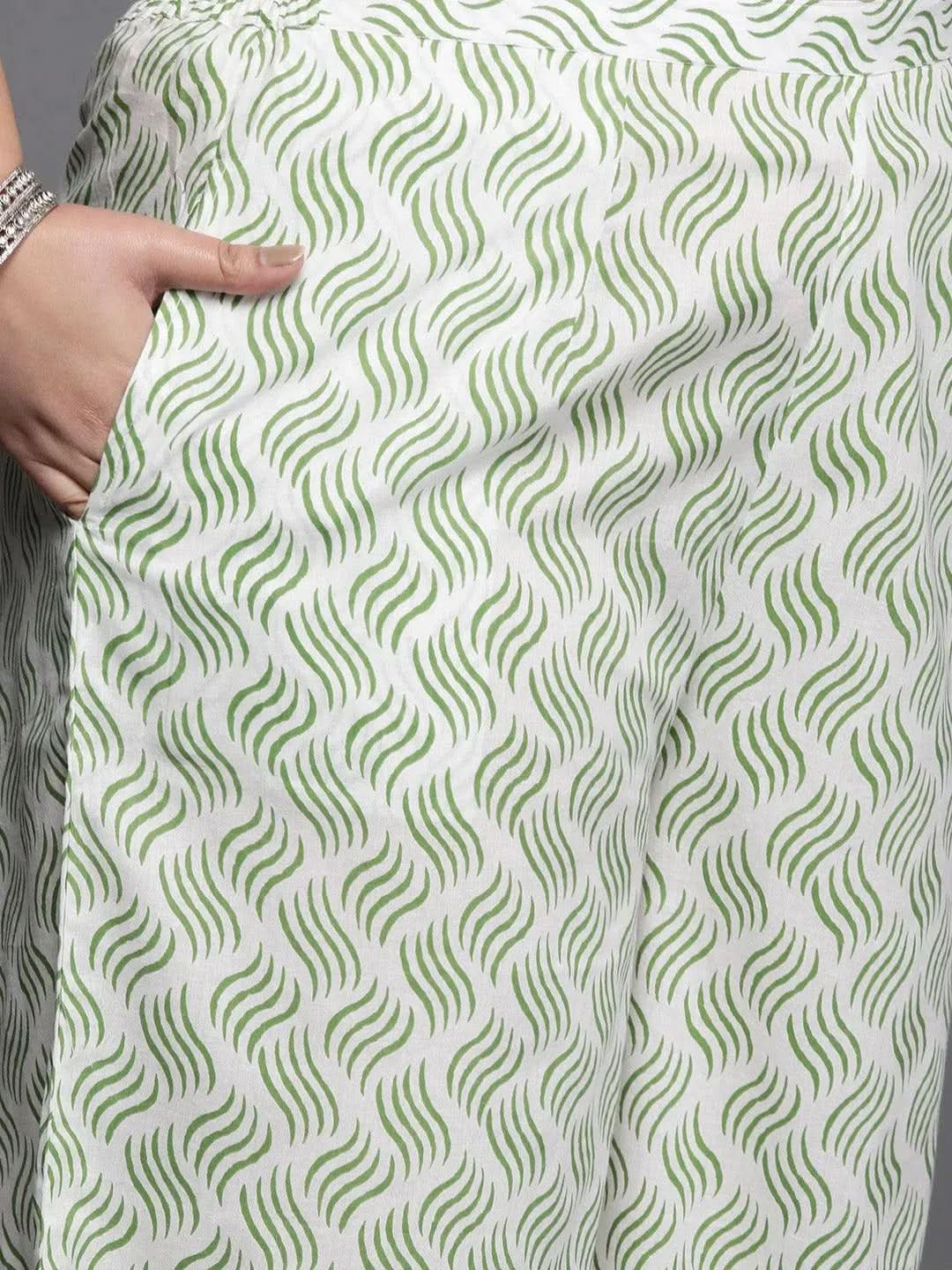 Buy Plus Size Green Printed Cotton Suit Set - 15139O-3XL | Libas Ethnic Wear Online 
Buy Plus Size Green Printed Cotton Suit Set - 15139O-3XL | Libas Ethnic Wear Online