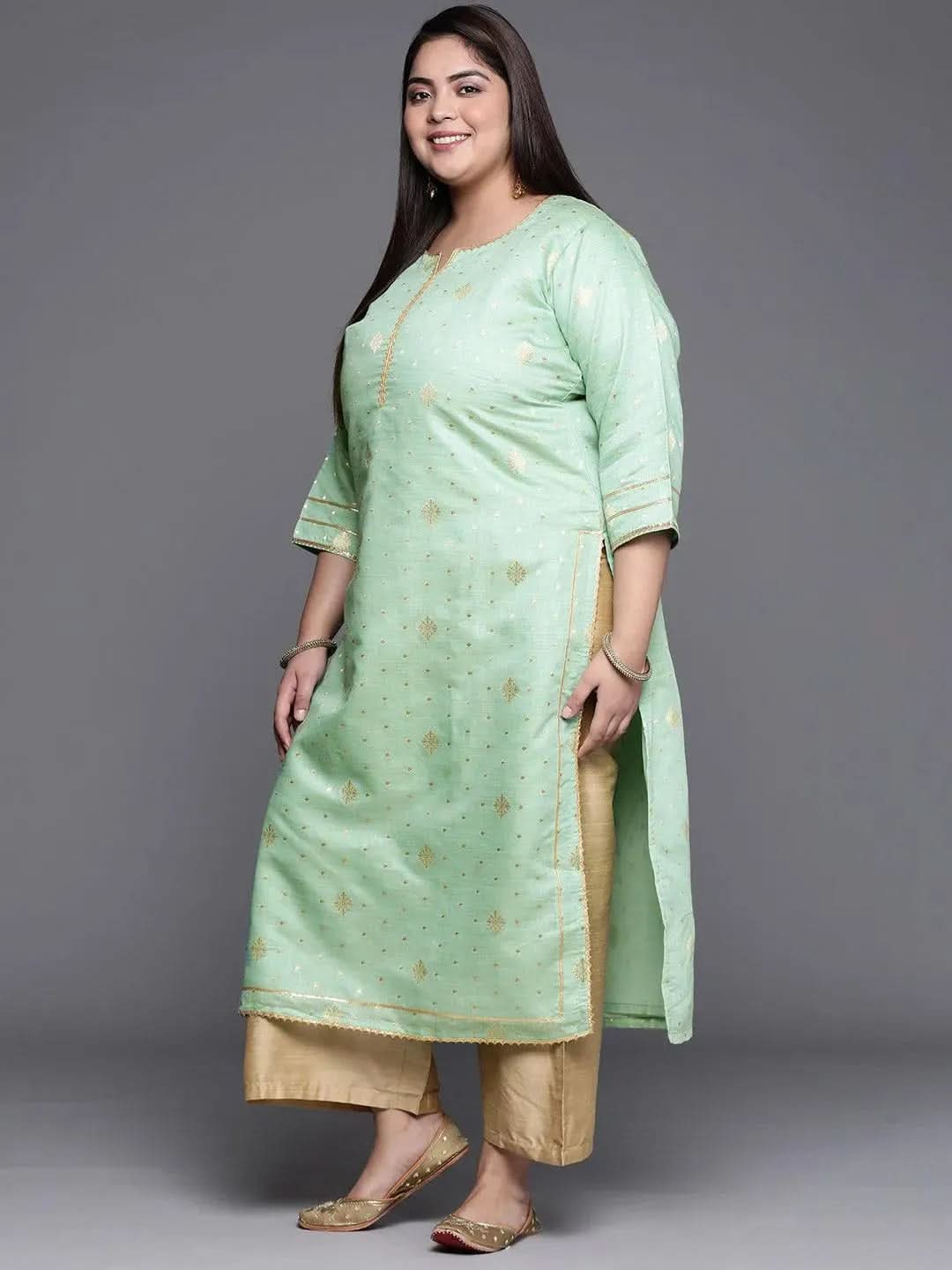 Plus Size Green Self Design Chanderi Silk Straight Kurta
Plus Size Green Self Design Chanderi Silk Straight Kurta