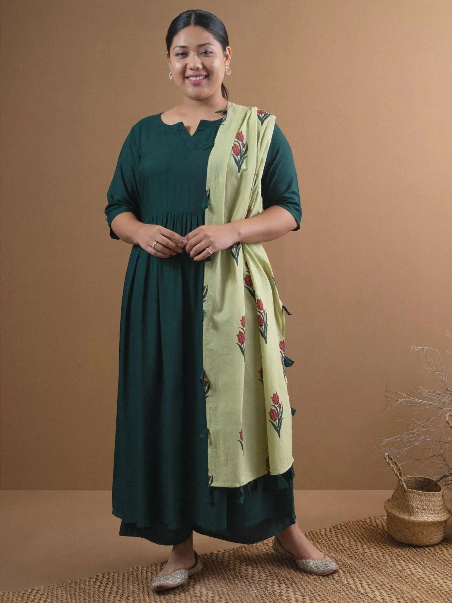 Buy Plus Size Green Solid Rayon Suit Set - 15004-3XL | Libas Ethnic Wear Online
Buy Plus Size Green Solid Rayon Suit Set - 15004-3XL | Libas Ethnic Wear Online