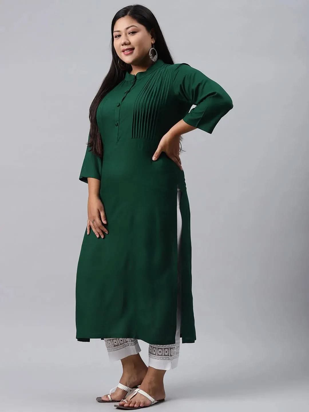 Plus Size Green Solid Rayon Kurta
Plus Size Green Solid Rayon Kurta