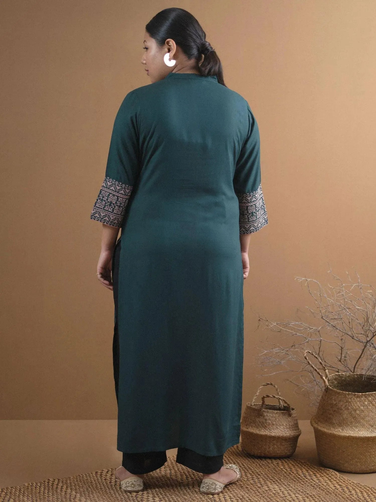 Buy Plus Size Green Solid Rayon Kurta - 11011-3XL | Libas Ethnic Wear Online
Buy Plus Size Green Solid Rayon Kurta - 11011-3XL | Libas Ethnic Wear Online