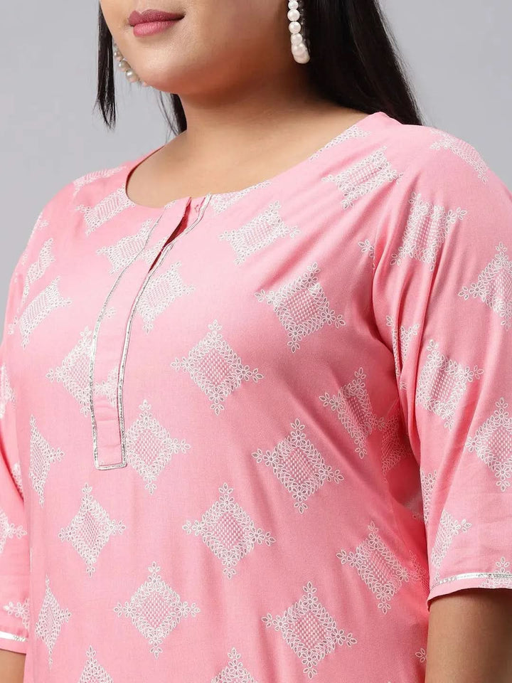 Plus Size Pink Printed Cotton Kurta - Libas
