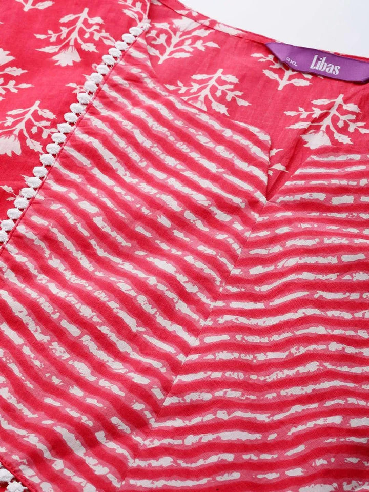 Plus Size Red Printed Cotton Straight Kurta - Libas