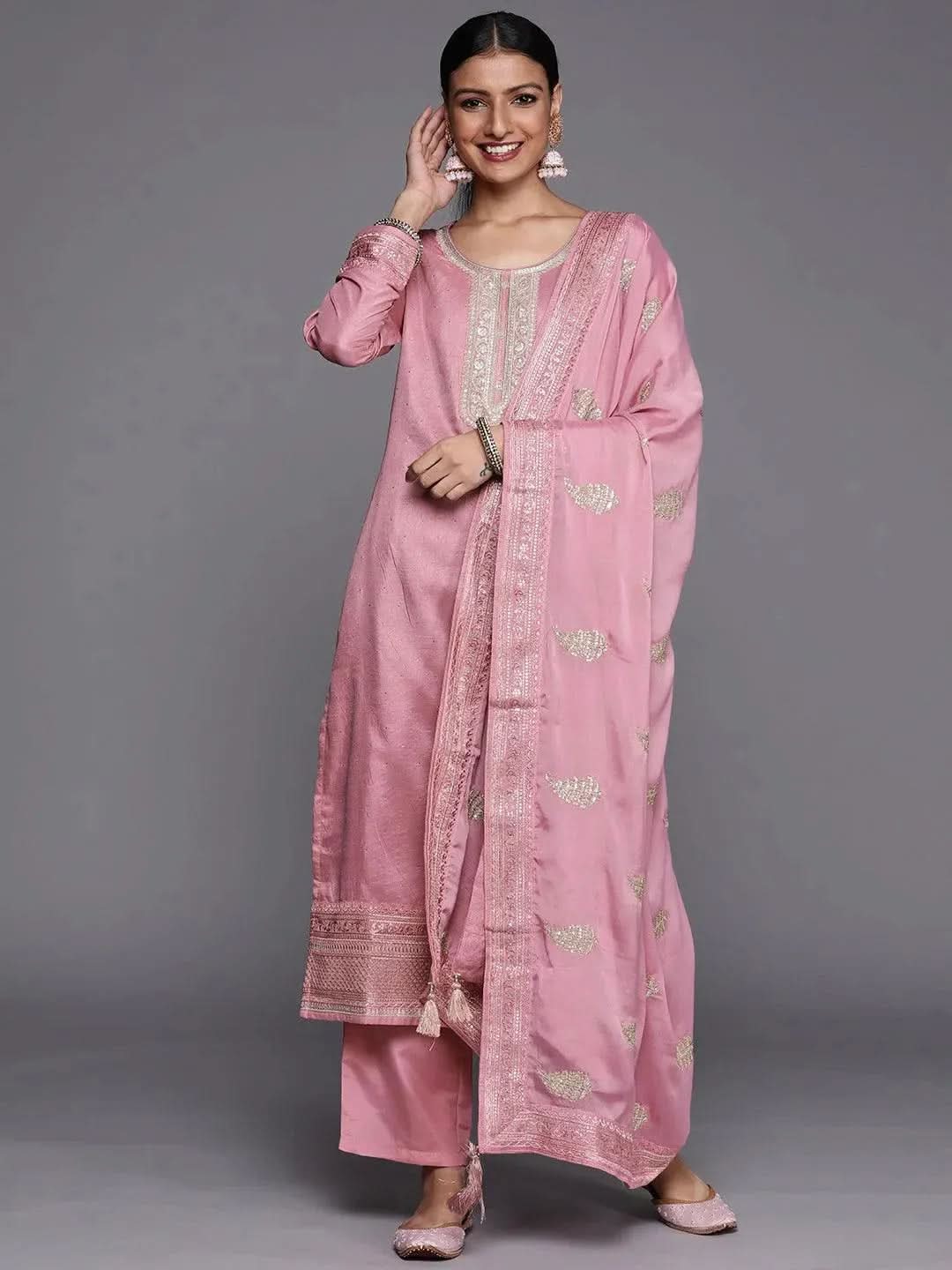 Purple Embroidered Silk Blend Straight Kurta With Dupatta
Purple Embroidered Silk Blend Straight Kurta With Dupatta