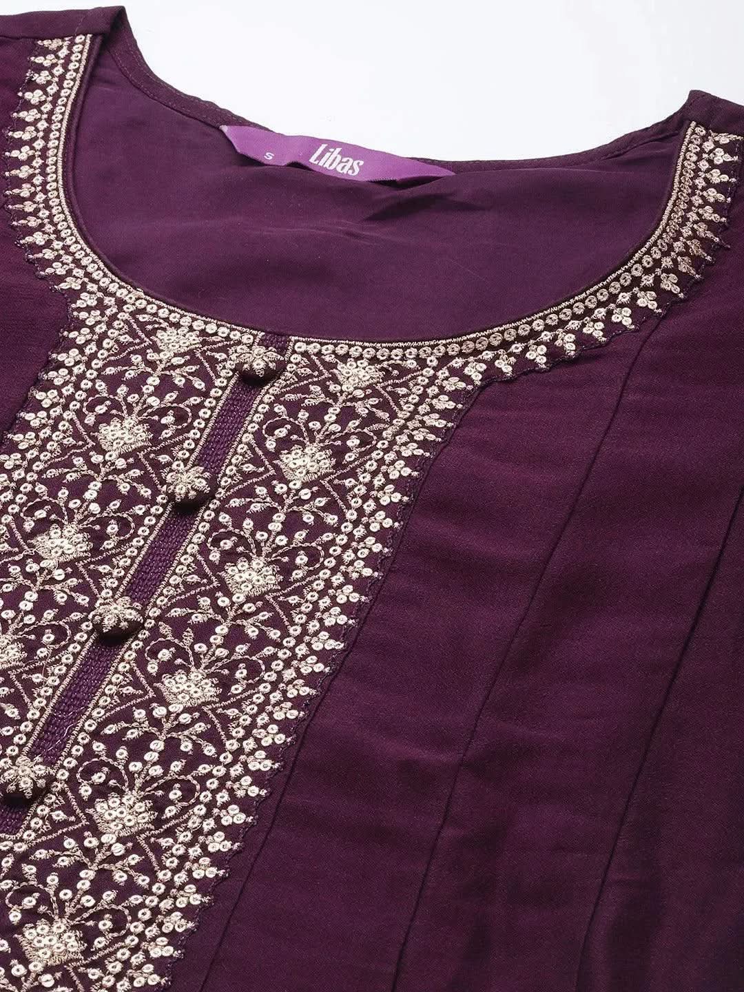 Purple Yoke Design Silk Blend Anarkali Suit With Dupatta
Purple Yoke Design Silk Blend Anarkali Suit With Dupatta