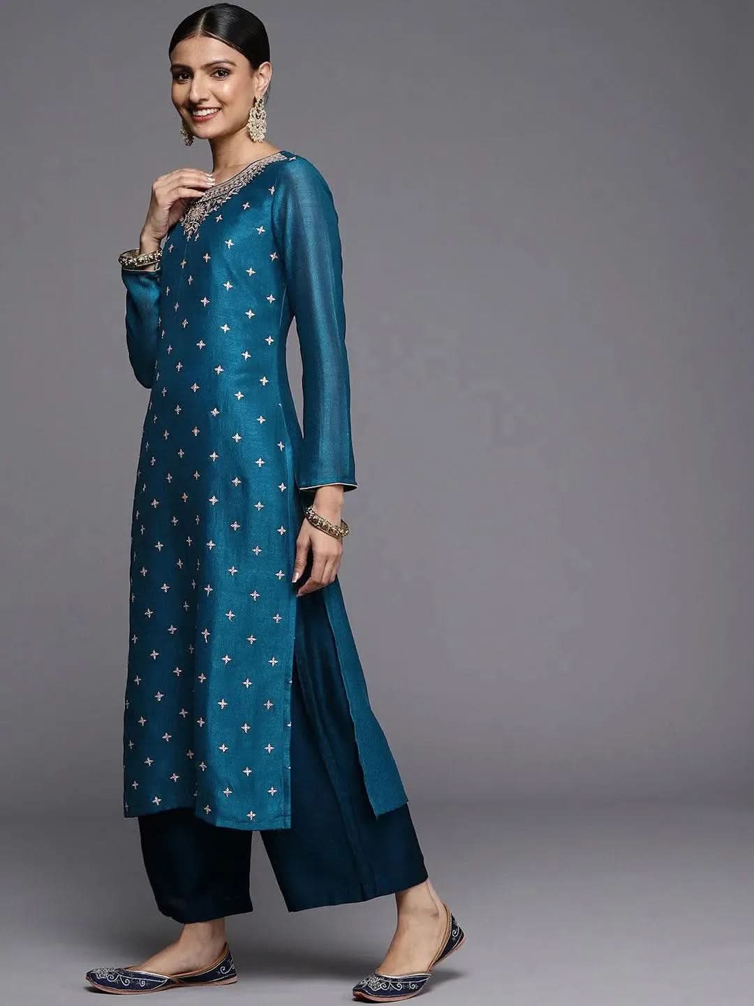 Teal Embroidered Silk Straight Kurta - Libas
