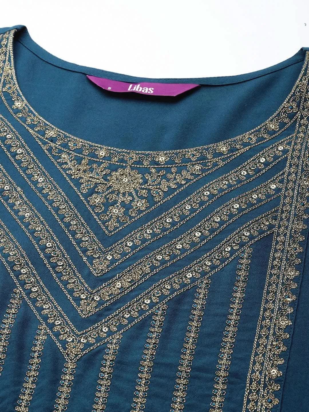 Teal Yoke Design Rayon Straight Kurta 
Teal Yoke Design Rayon Straight Kurta