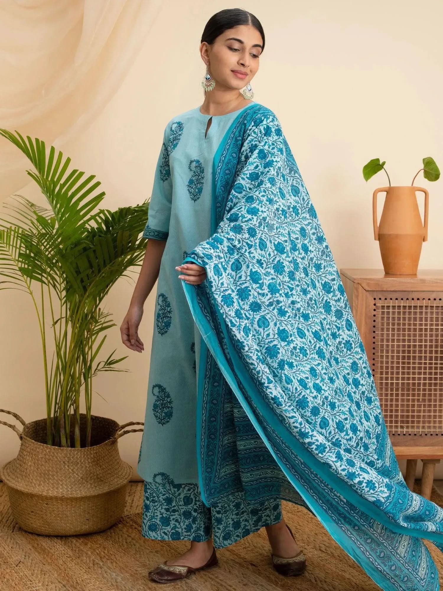 Buy Turquoise Blue Printed Cotton Suit Set - 20114O-XS | Libas Ethnic Wear Online 
Buy Turquoise Blue Printed Cotton Suit Set - 20114O-XS | Libas Ethnic Wear Online