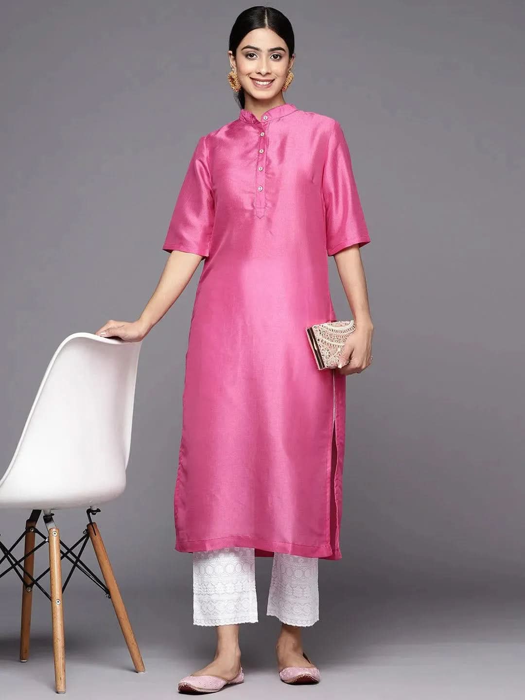 White Embroidered Cotton Trousers
White Embroidered Cotton Trousers