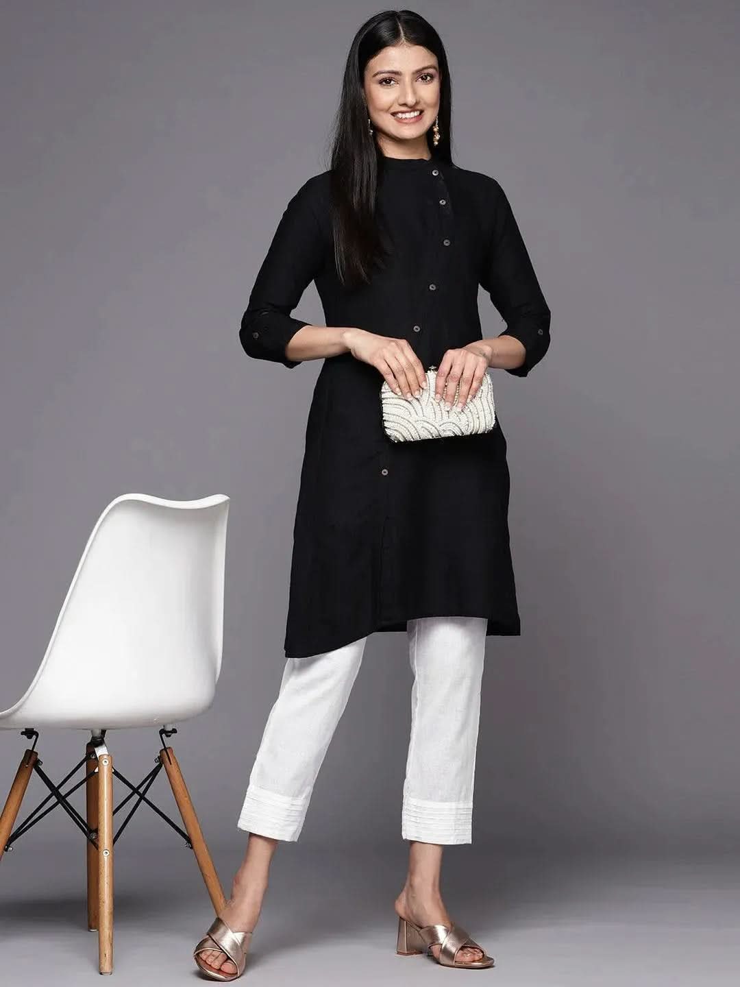 White Solid Cotton Trousers
White Solid Cotton Trousers