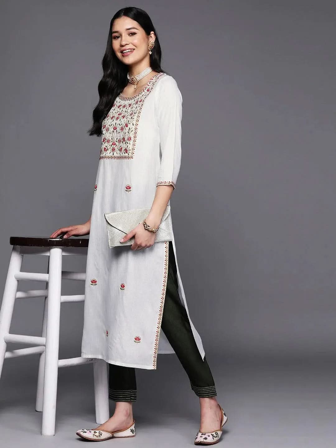 White Yoke Design Rayon Straight Kurta
White Yoke Design Rayon Straight Kurta