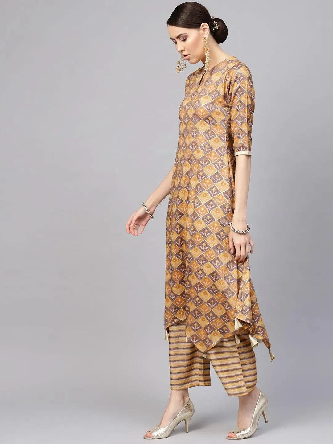 Buy Yellow Printed Cotton Blend Kurta Set - 6427- | Libas Ethnic Wear Online
Buy Yellow Printed Cotton Blend Kurta Set - 6427- | Libas Ethnic Wear Online