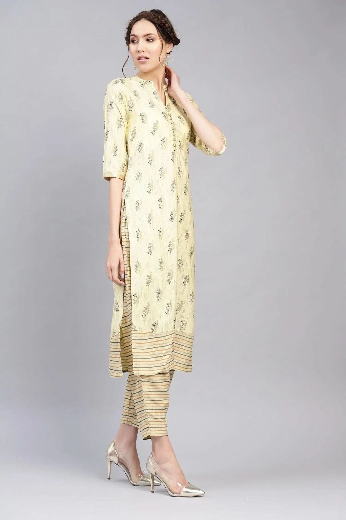 Yellow Printed Rayon Straight Kurta With Trousers
Yellow Printed Rayon Straight Kurta With Trousers