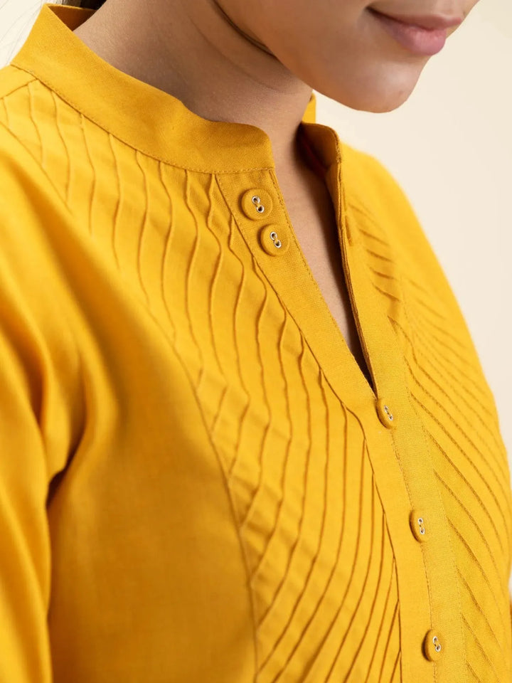 Yellow Solid Cotton Kurta - Libas