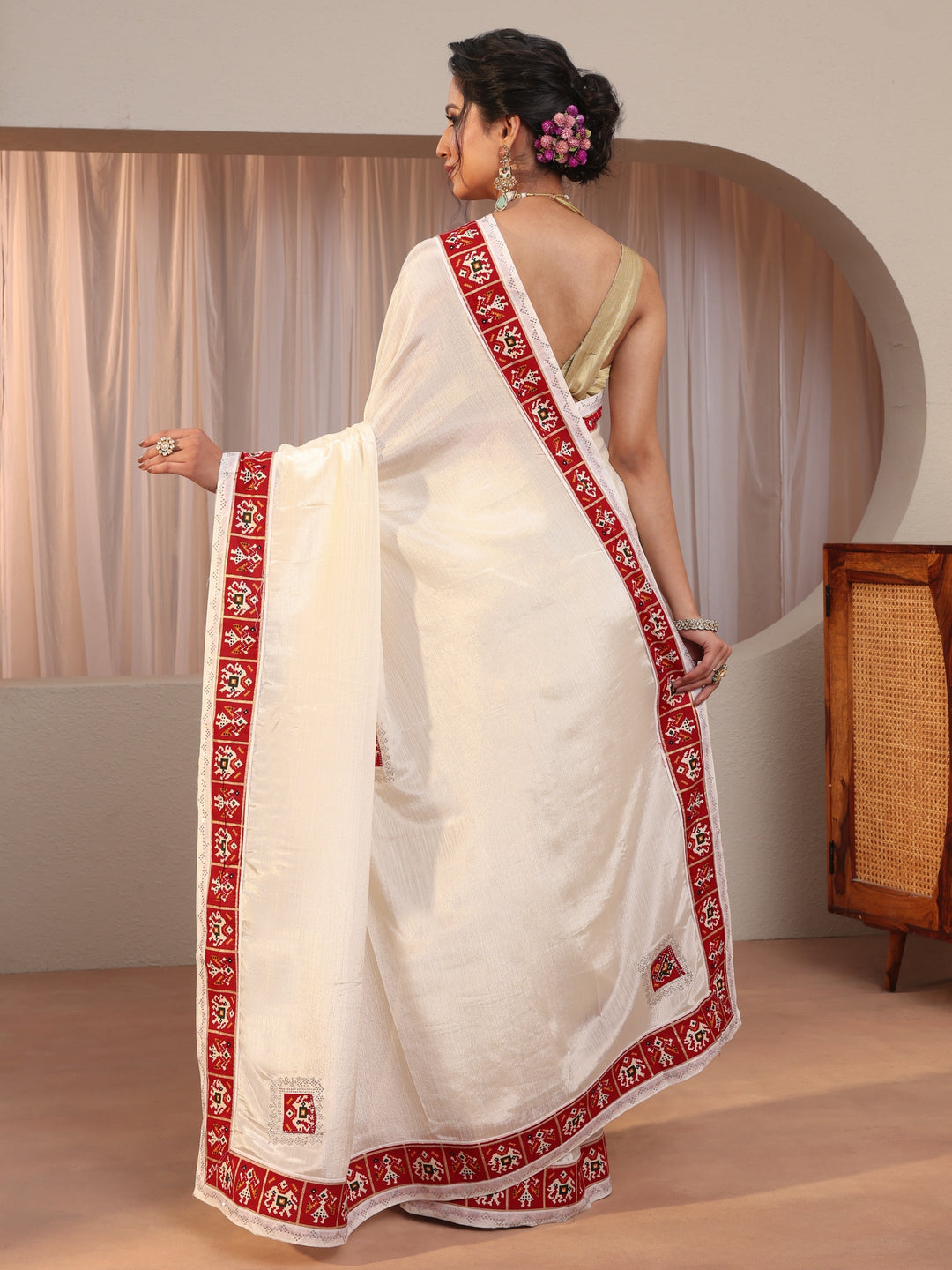  Patola Border Cream Chiffon Saree 
