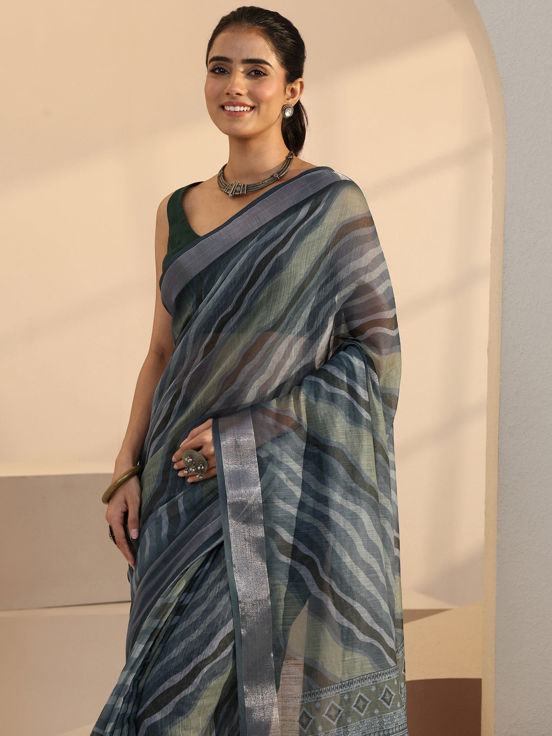  Grey Wavy Print Cotton Blend Saree 