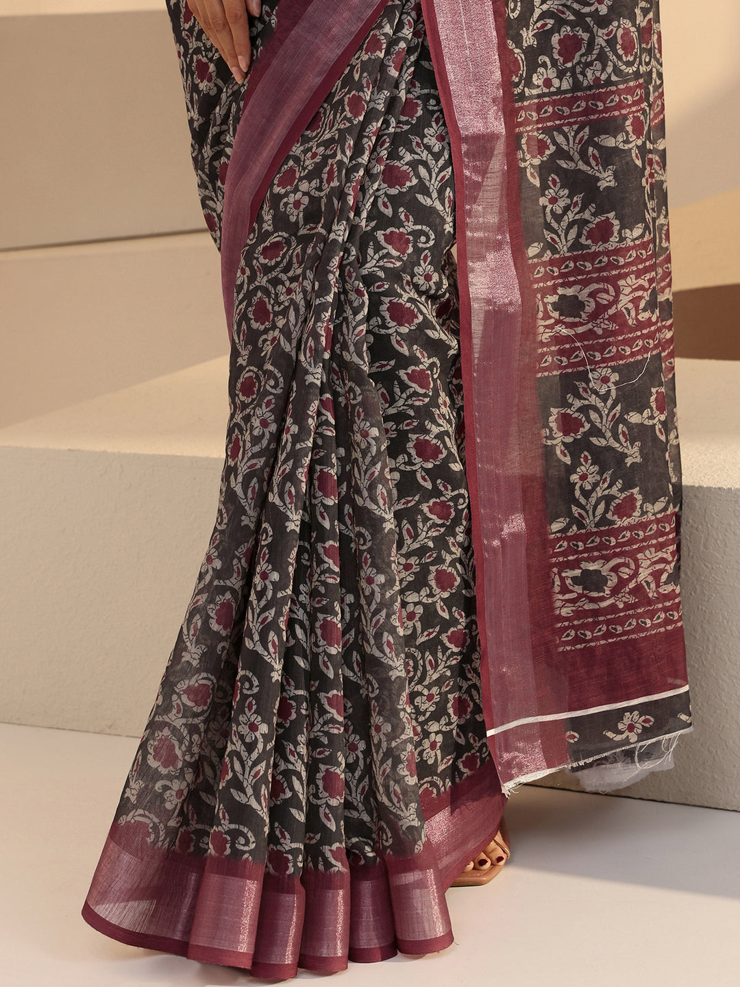  Black Floral Print Cotton Blend Saree 
