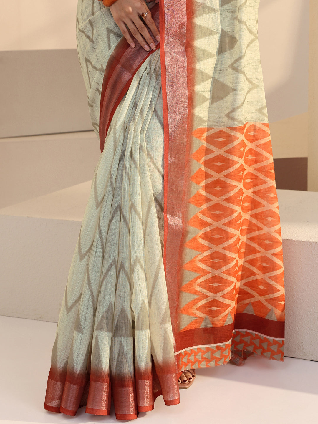  Beige Chevron Print Cotton Blend Saree 