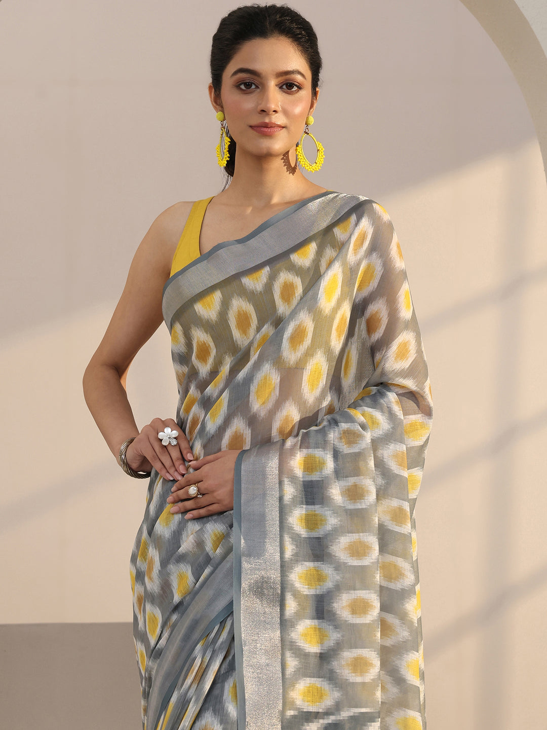 Grey Geometric Print Cotton Blend Saree 