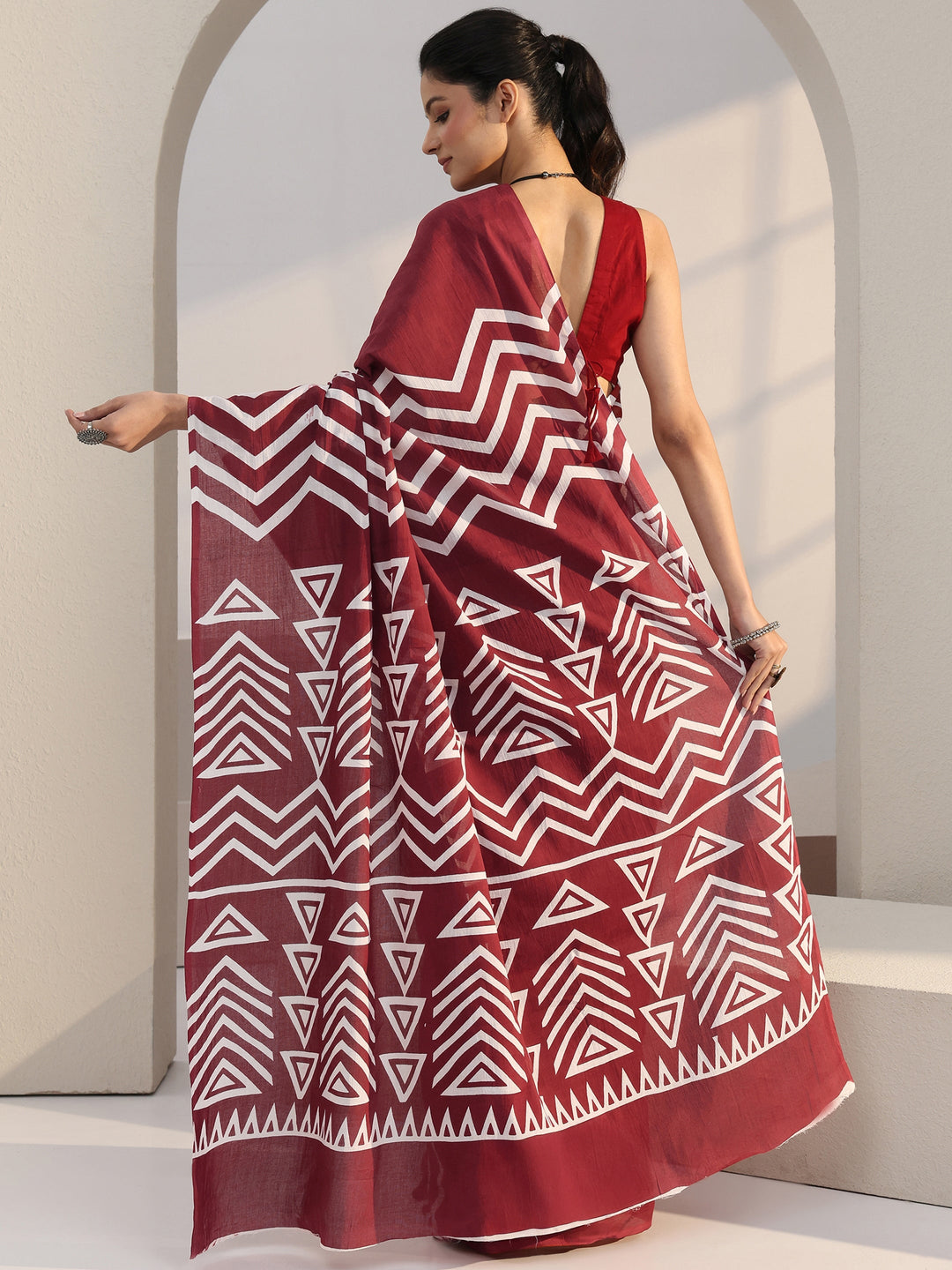  Maroon Chevron Print Cotton Saree 