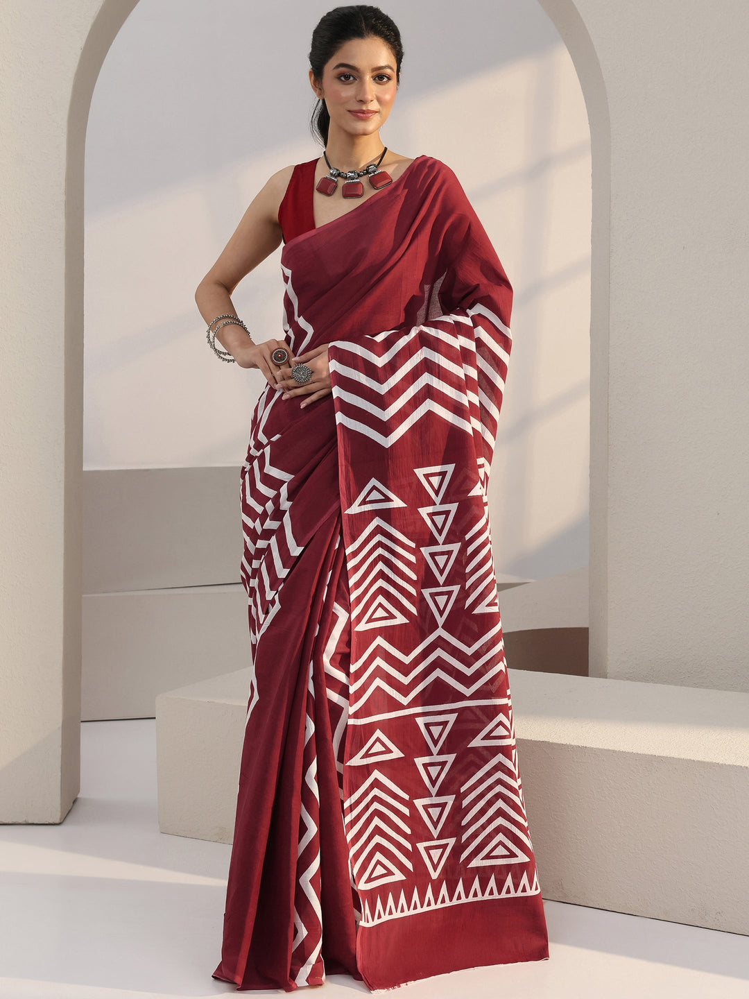  Maroon Chevron Print Cotton Saree 