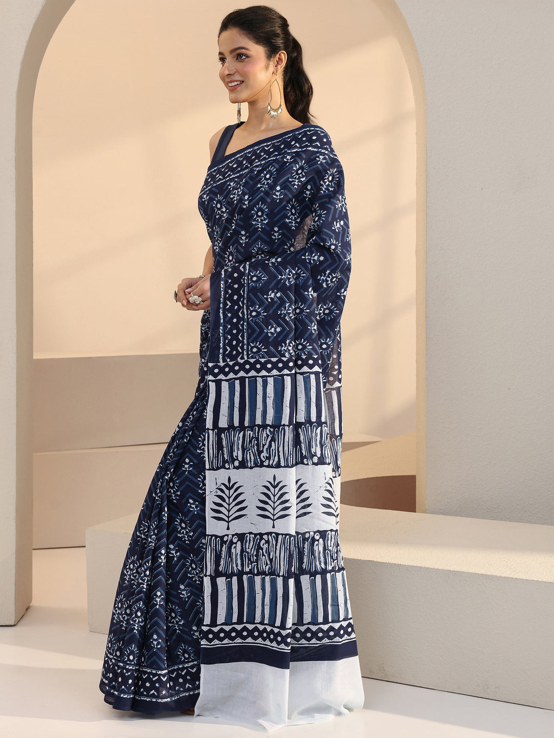  Indigo Dabu Floral Print Cotton Saree 
