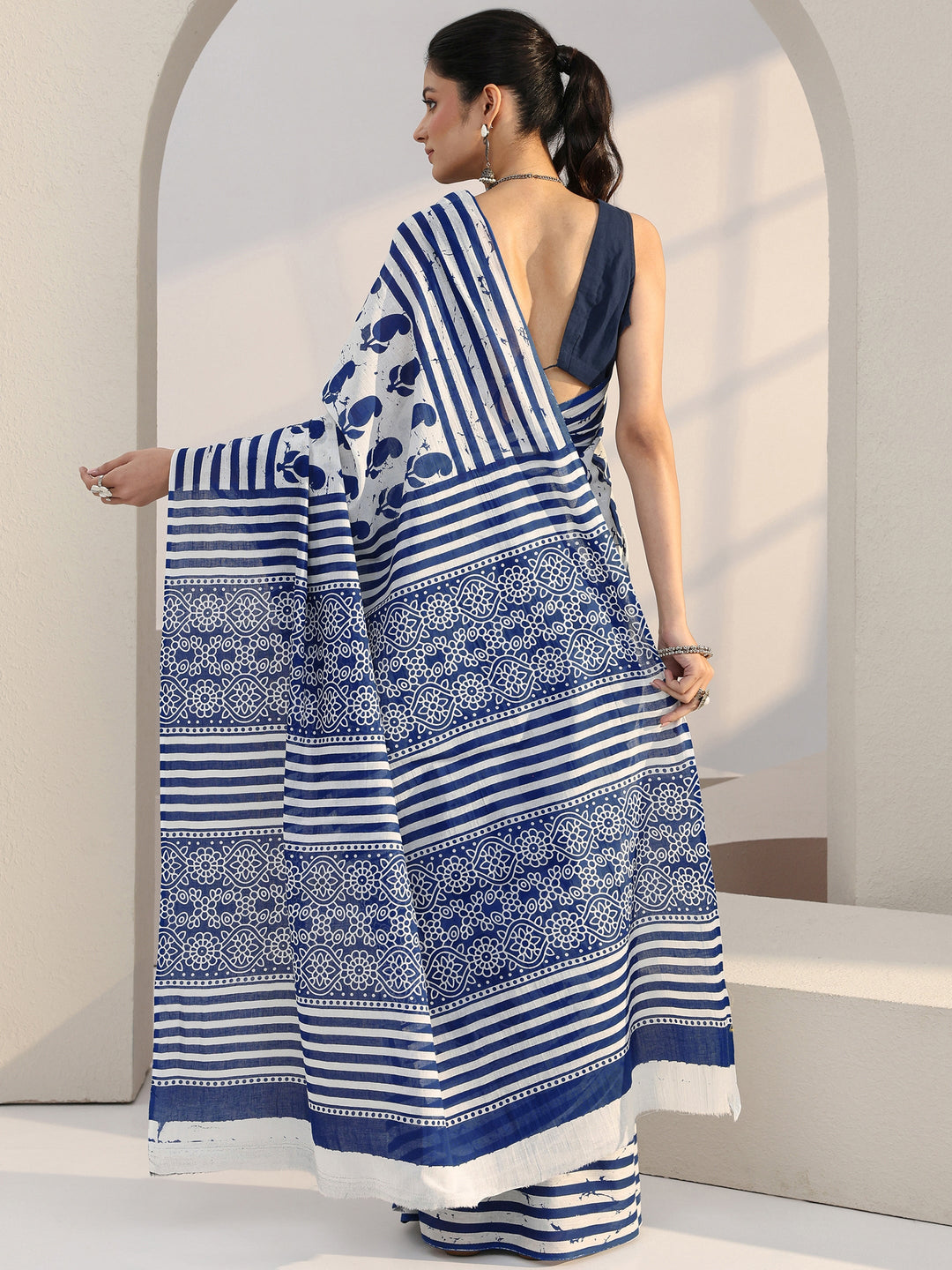  White Paisley Batik Print Cotton Saree 