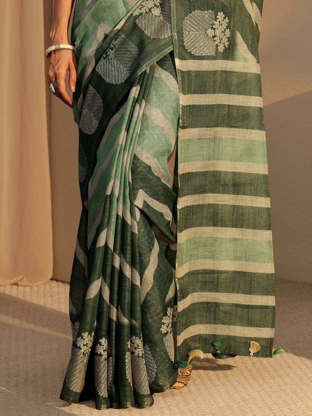  Olive Green Chevron Printed Cotton Blend Saree 