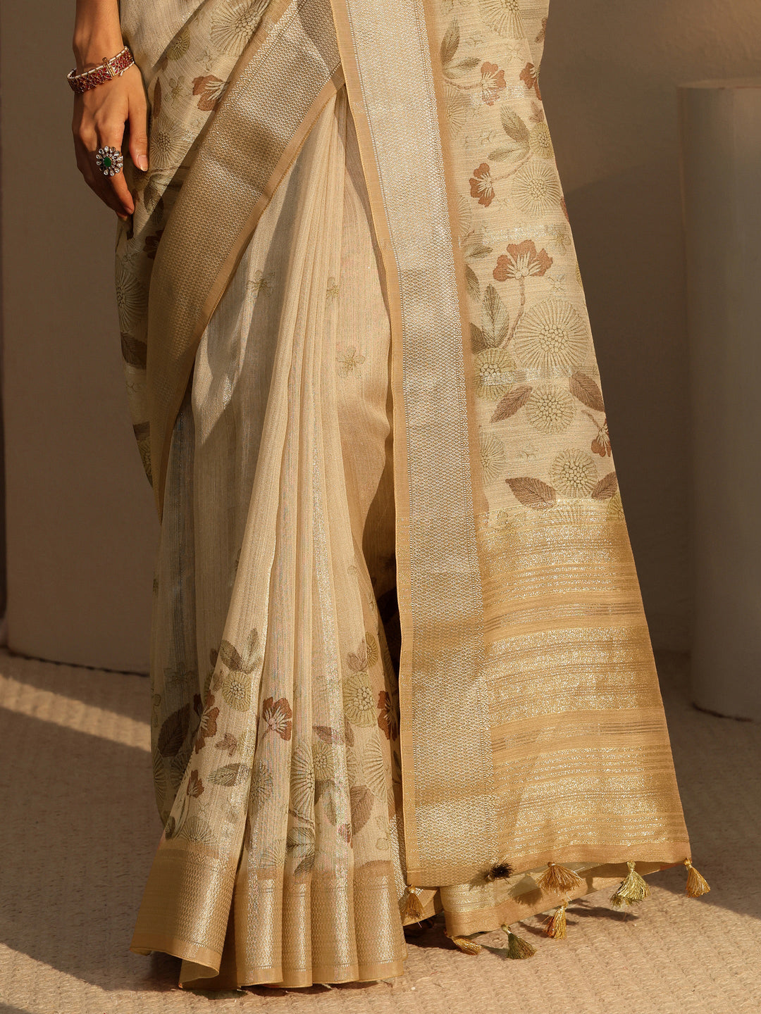  Beige Floral Printed Cotton Blend Saree 