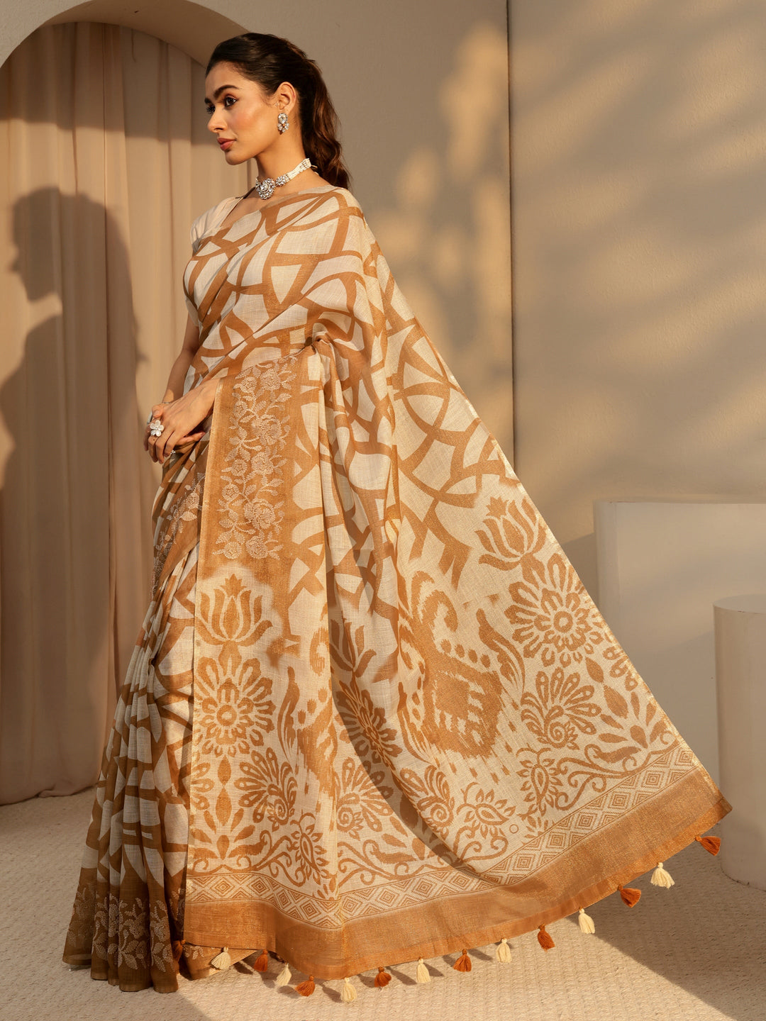  Brown Abstract Printed Cotton Blend Saree 