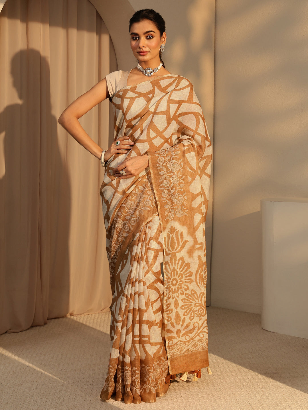  Brown Abstract Printed Cotton Blend Saree 
