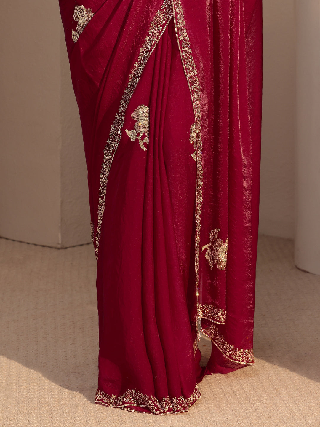 Red Floral Embellished Tissue Saree 
