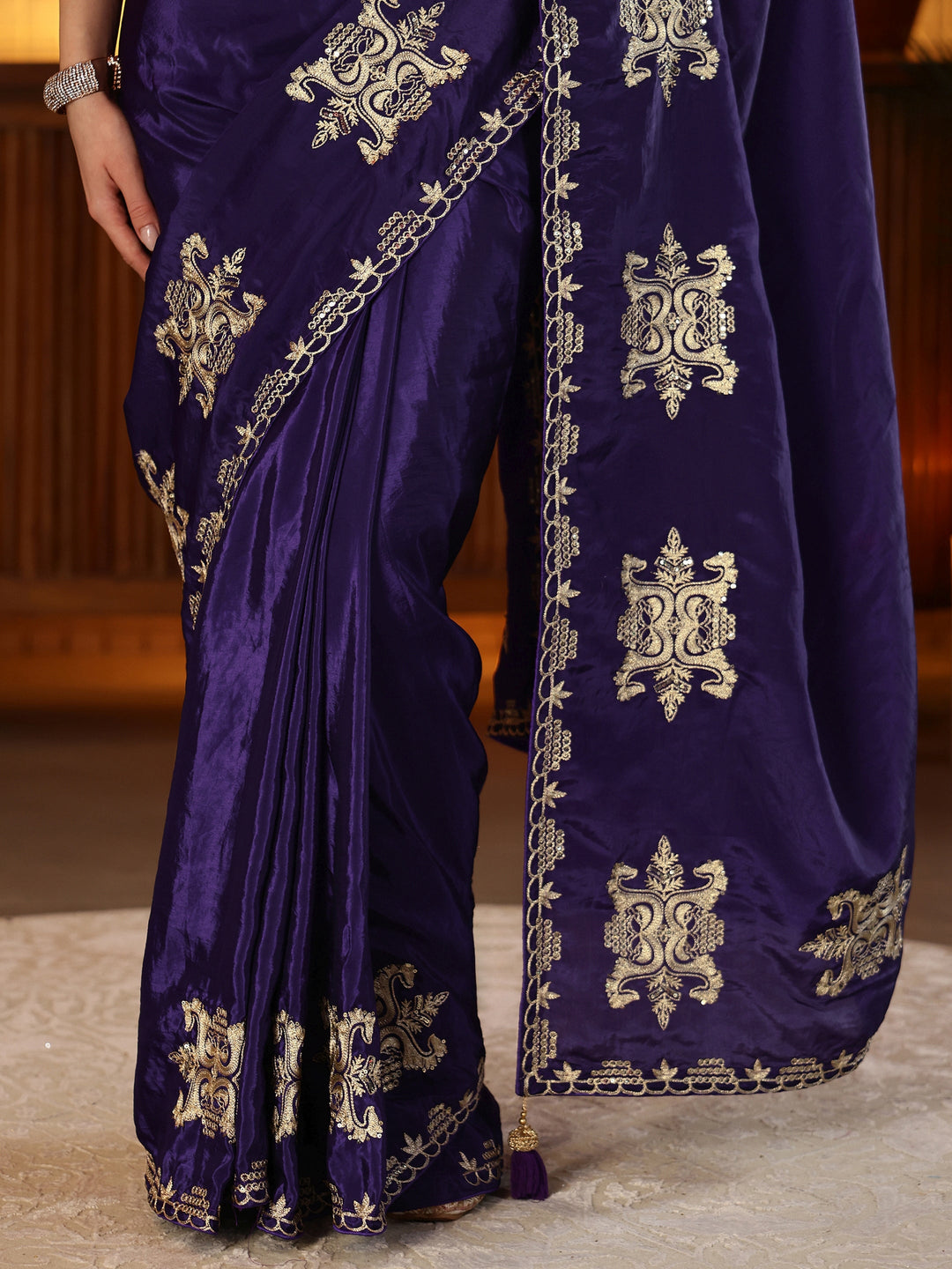  Purple Ethnic Embroidered Silk Blend Saree 