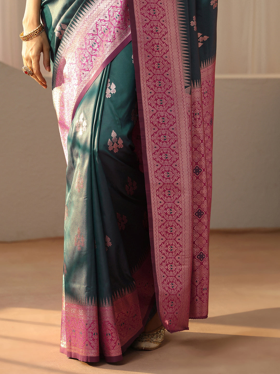  Bottle Green Kanjeevaram Silk Blend Saree 