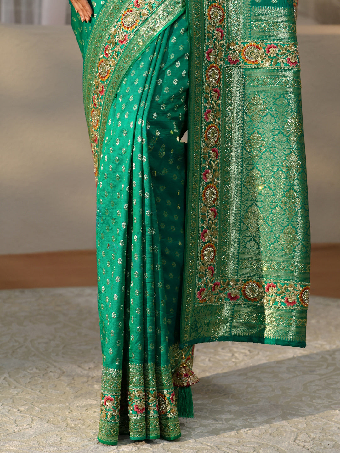  Libas Art Emerald Green Silk Blend Saree with Woven Border 