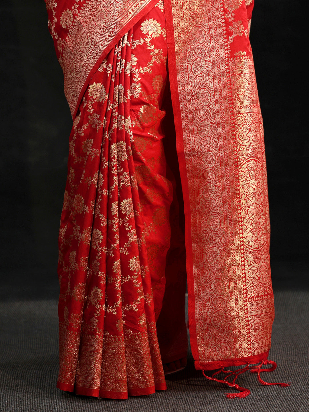  Libas Vermilion Red Banarasi Silk Blend Saree 