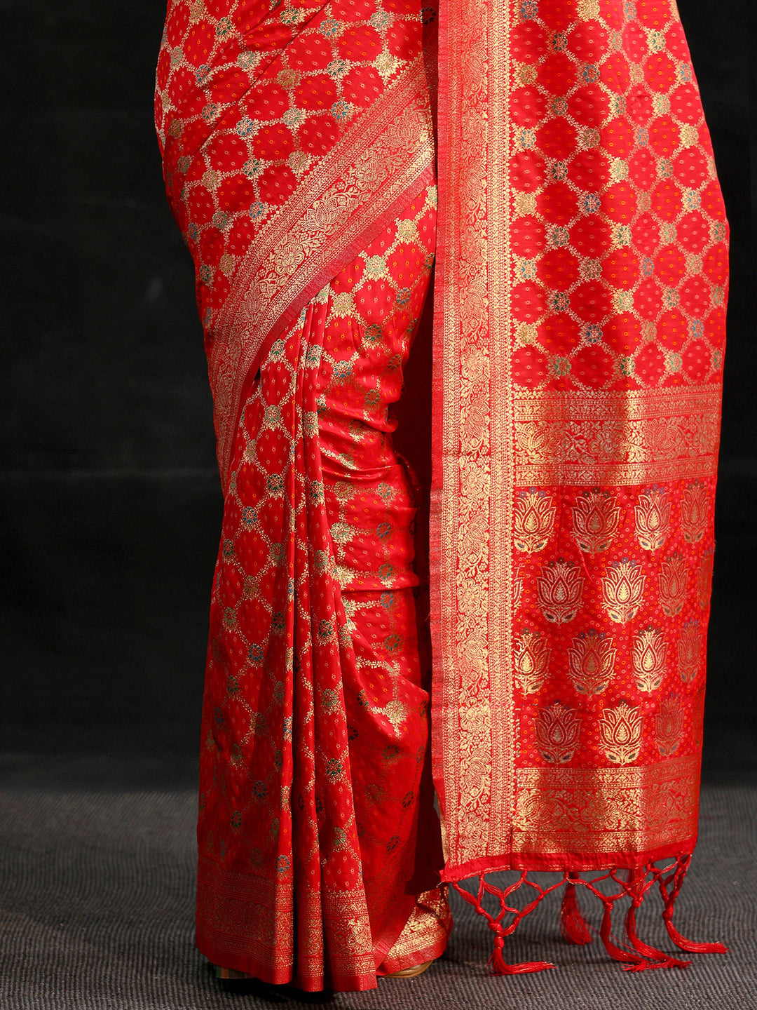  Libas Vermilion Red Banarasi Silk Blend Saree 