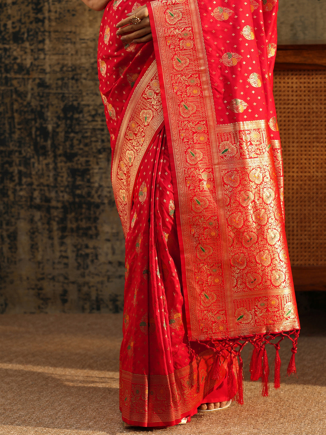 Libas Vermilion Red Banarasi Silk Blend Saree 