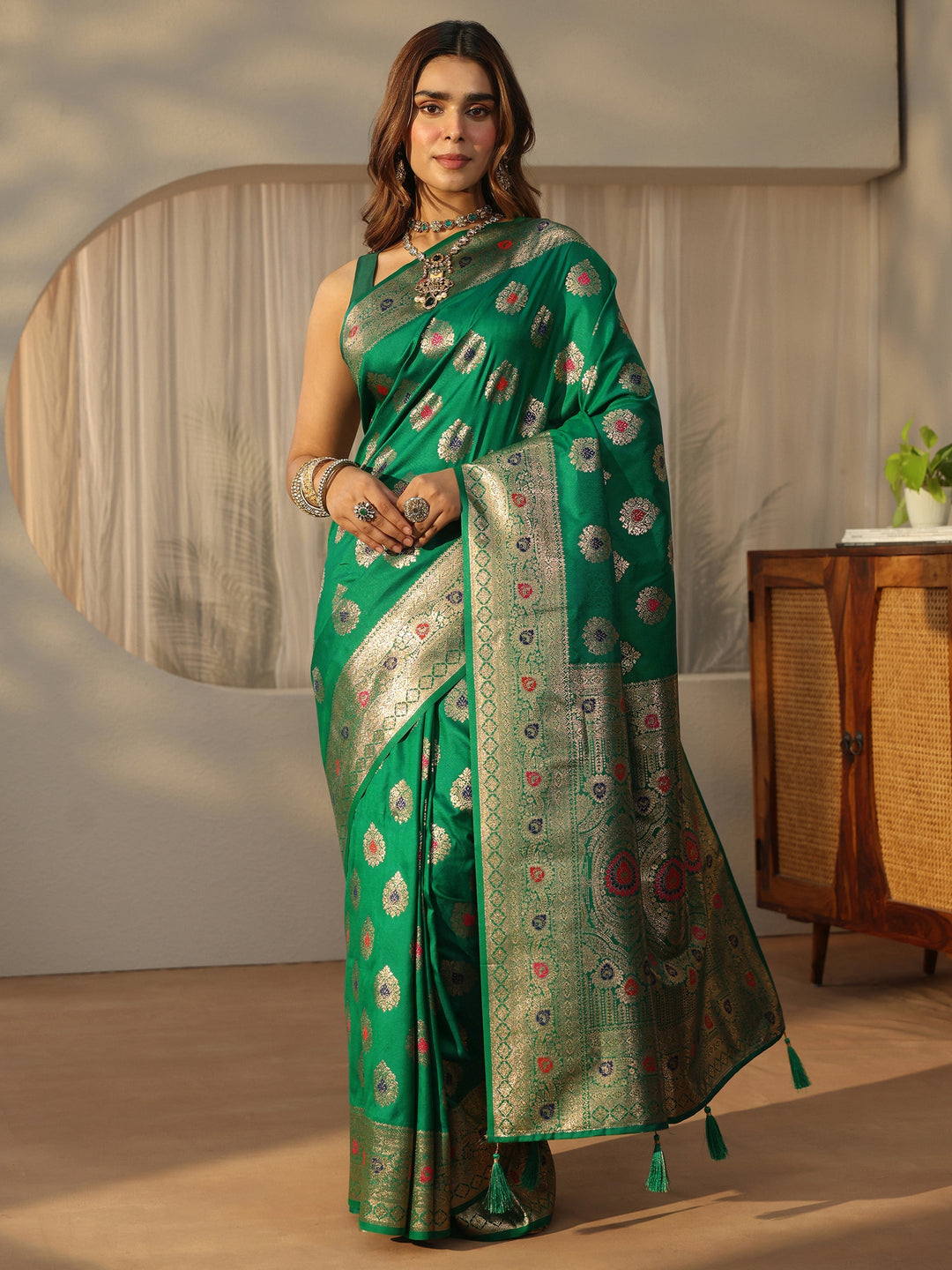  Libas Emerald Green Banarasi Silk Blend Saree 
