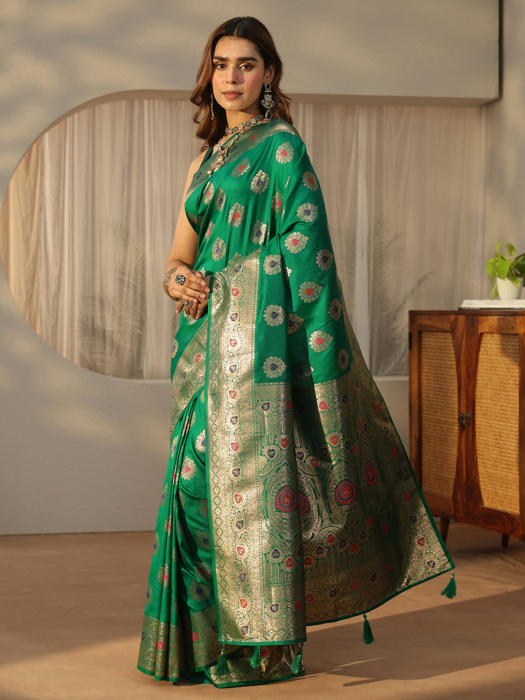  Libas Emerald Green Banarasi Silk Blend Saree 