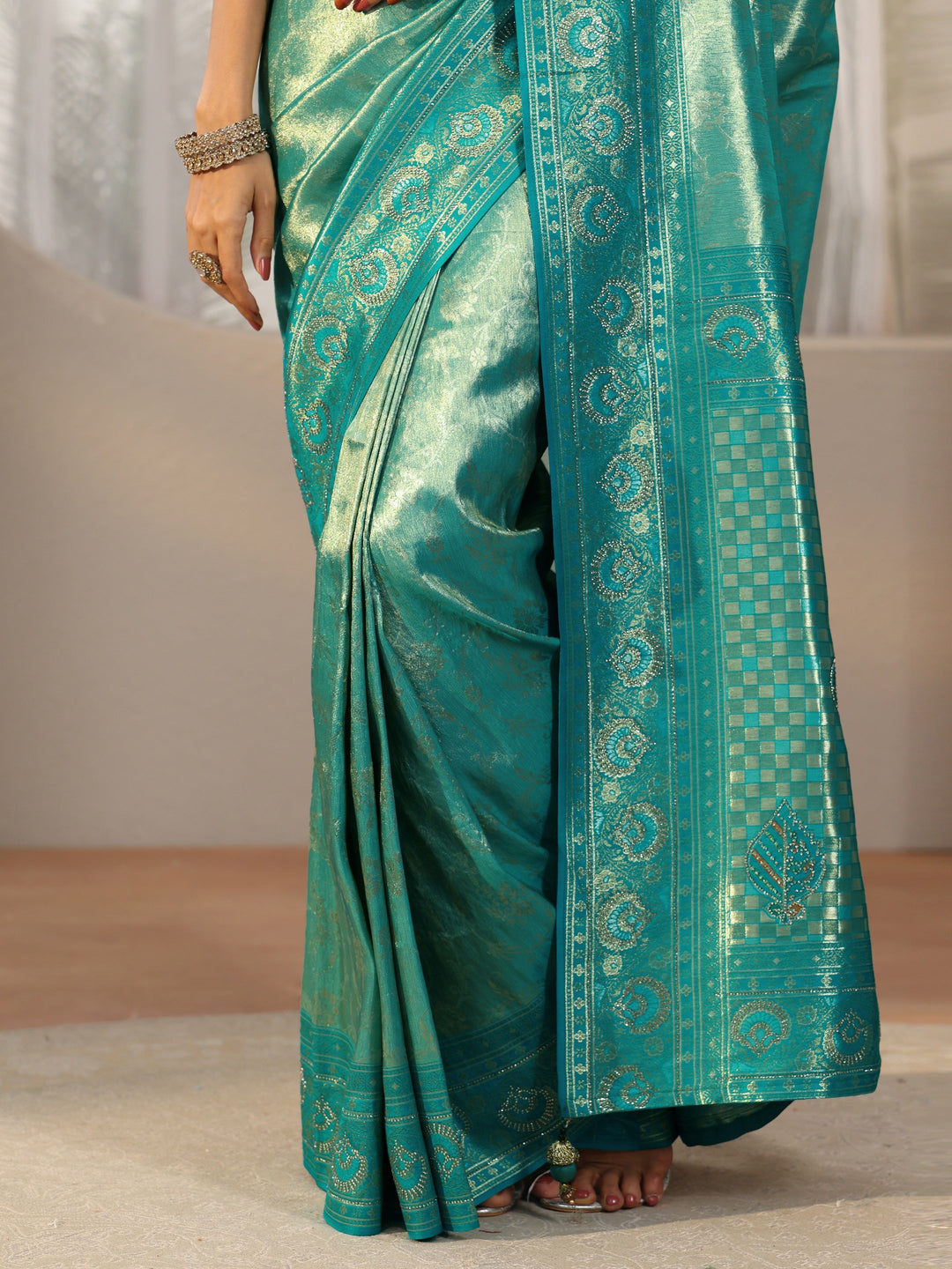 Libas Sea Green Floral Woven Silk Blend Saree 