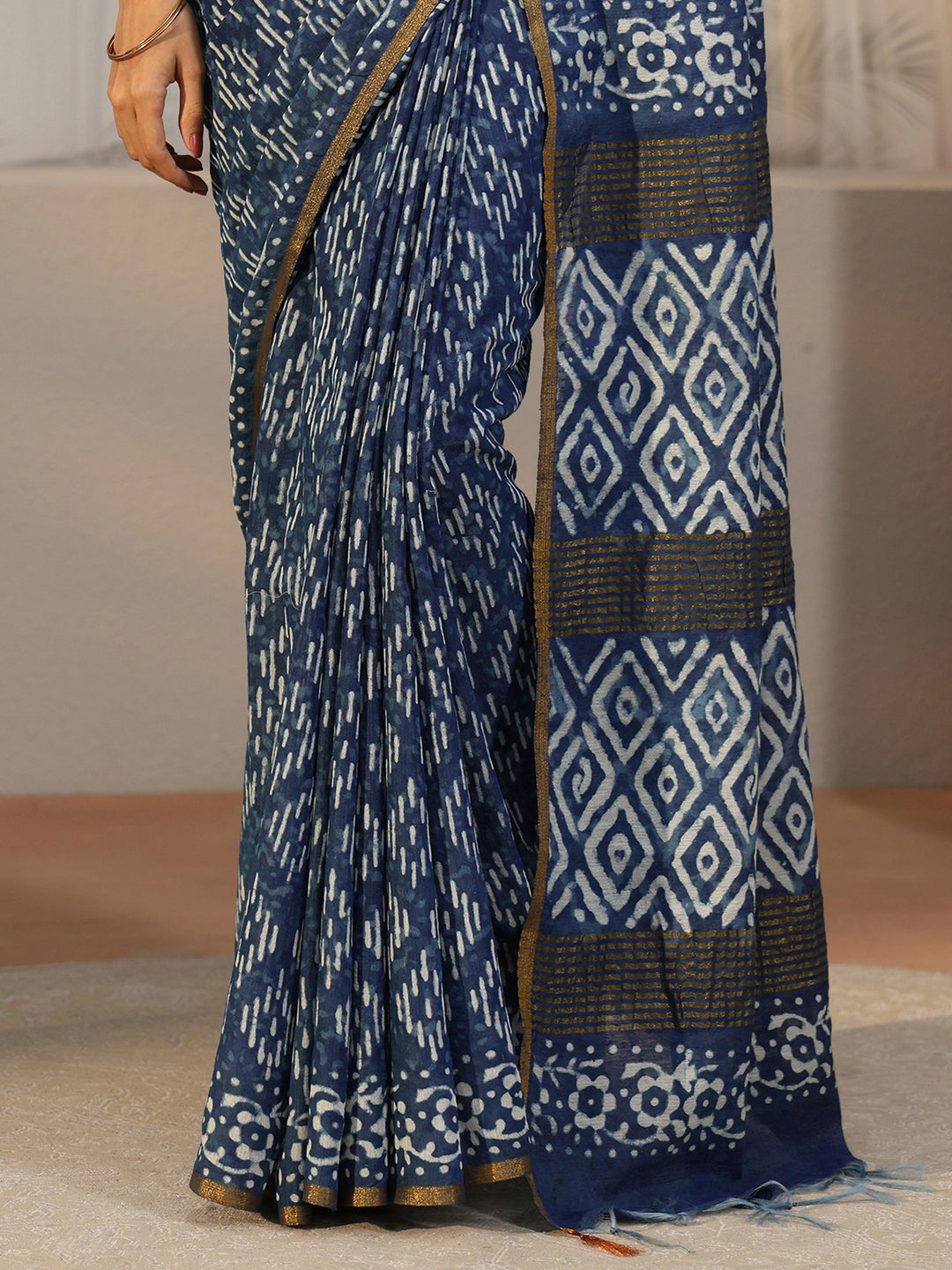  Libas Indigo Blue Dabu Print Cotton Saree 