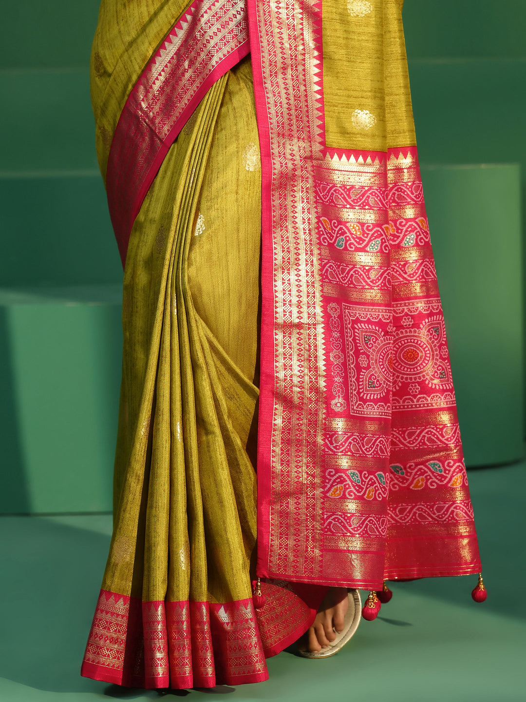  Libas Fern Green Printed Silk Blend Saree 