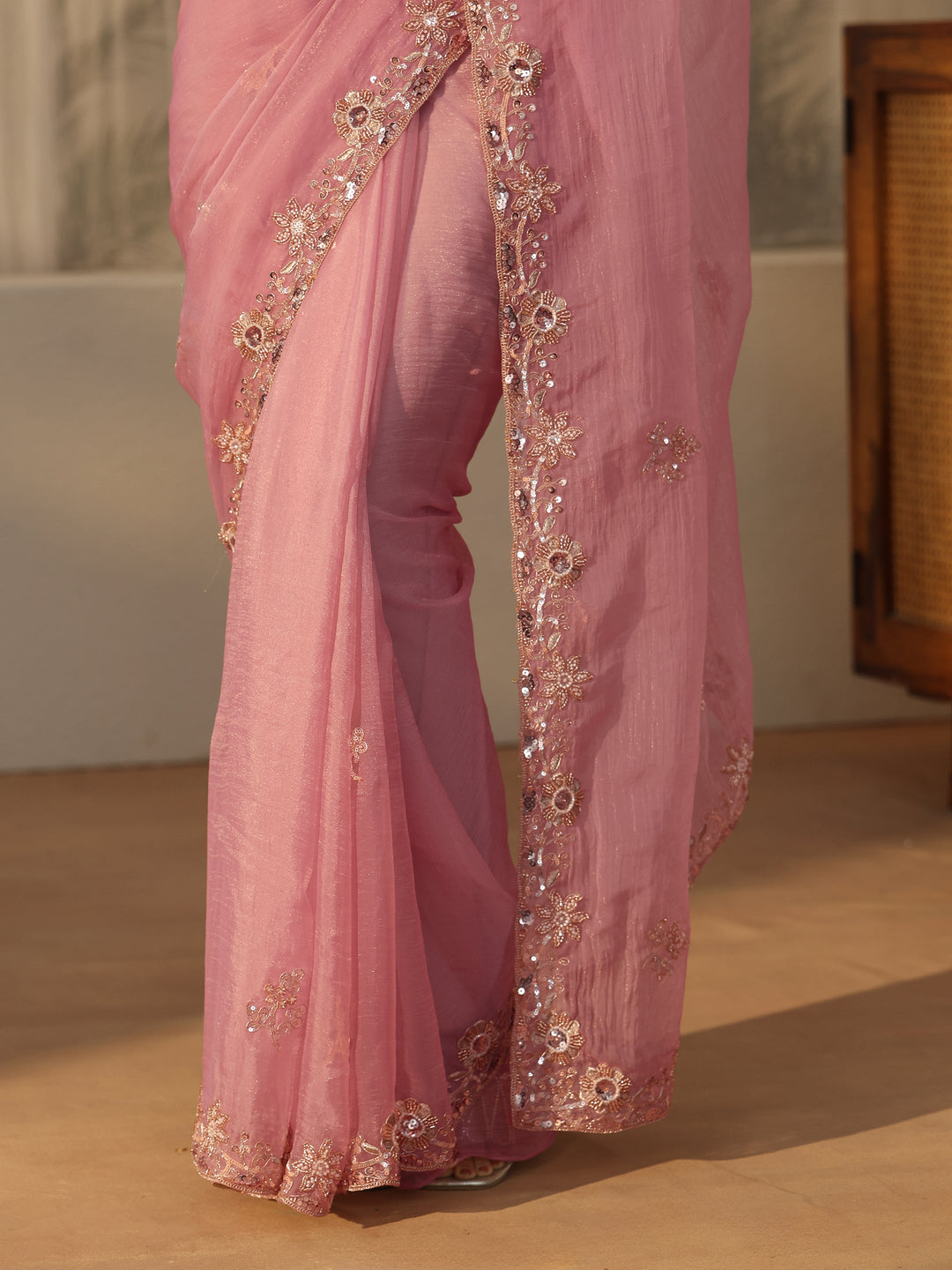  Libas Dusty Pink Floral Embellished Tissue Saree 
