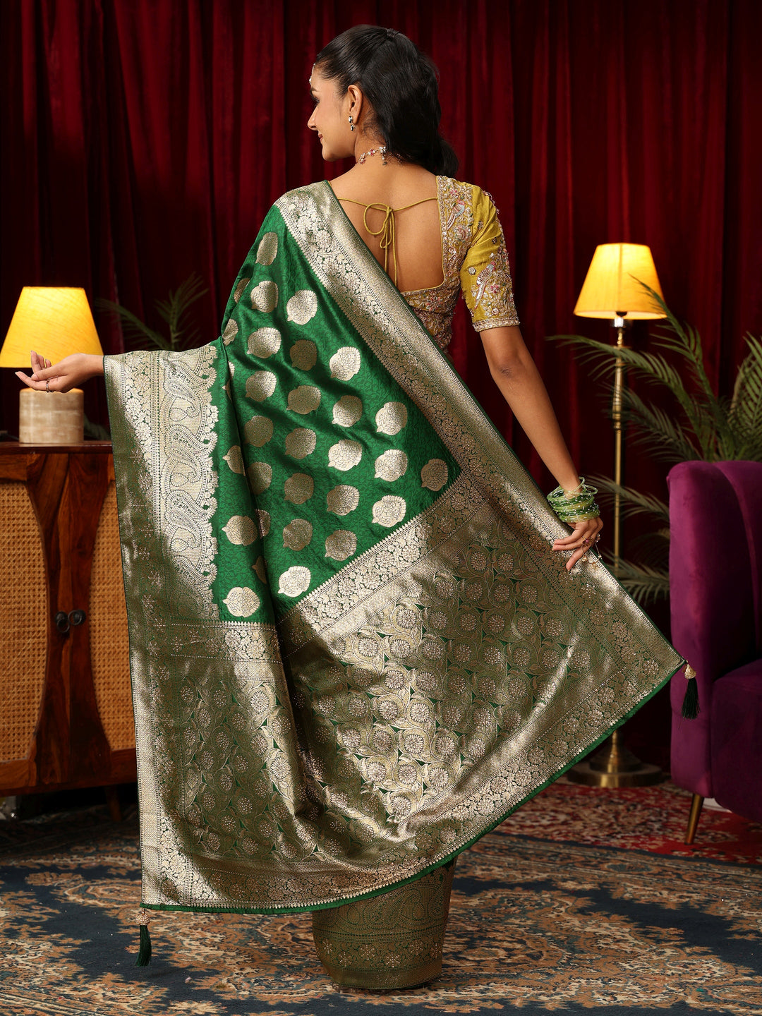  Libas Emerald Green Leaf Motif  Woven Design Silk Blend Saree 