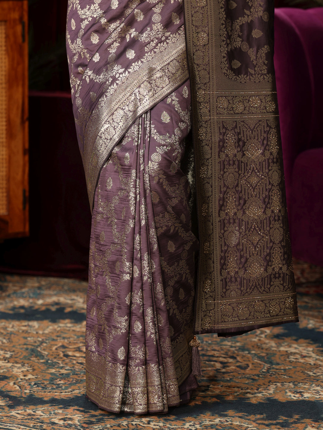  Libas Lavender Floral Design Silk Blend Banarasi Saree 